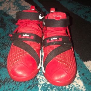 Nike Lebron’s